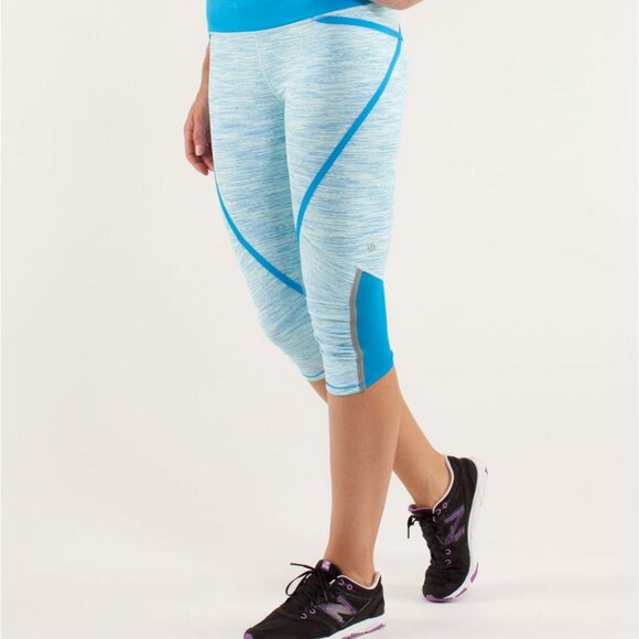 Lululemon Pace Crop Size 2 - Excellent Condition! - Picture 2 of 13